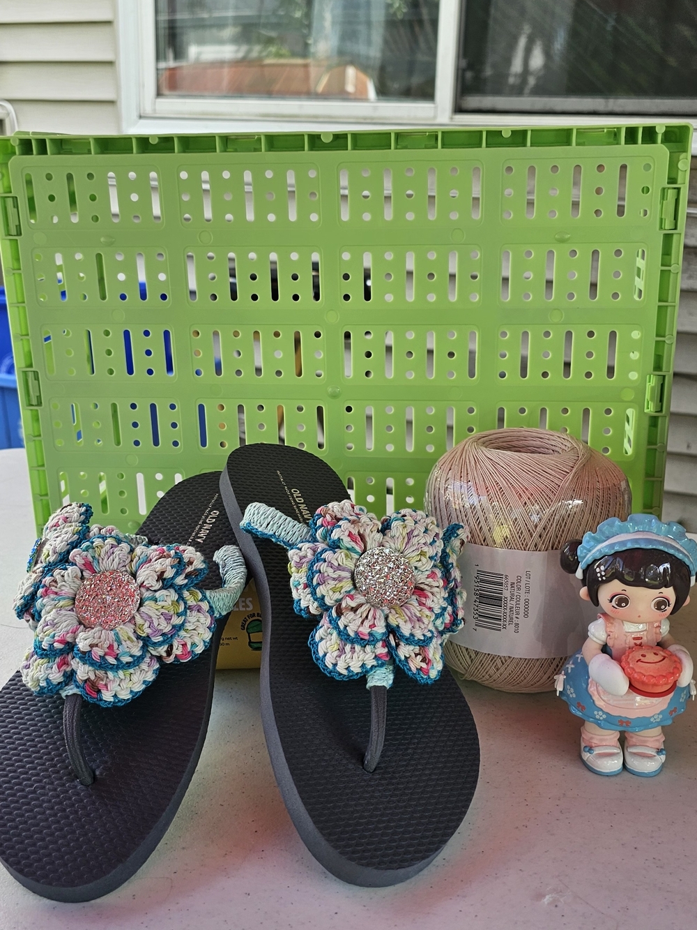 Kids Decorative Flip Flops with Multicolor Crochet Flower